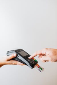 היתר שימוש בכרטיס אשראי בהליכי פשיטת רגל